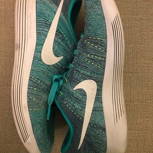 Used nike Lunar women size 10